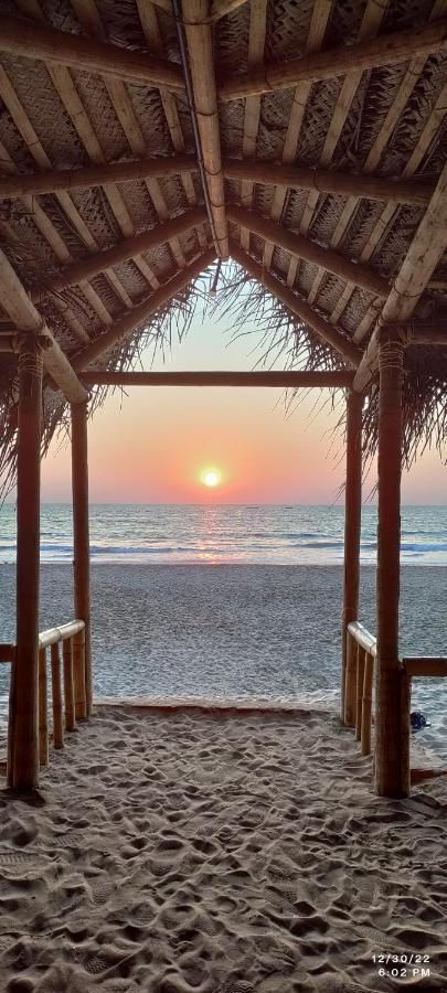 The Meraki Beach Resort 고카르나 외부 사진